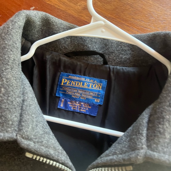 Pendleton coat - Picture 6 of 7